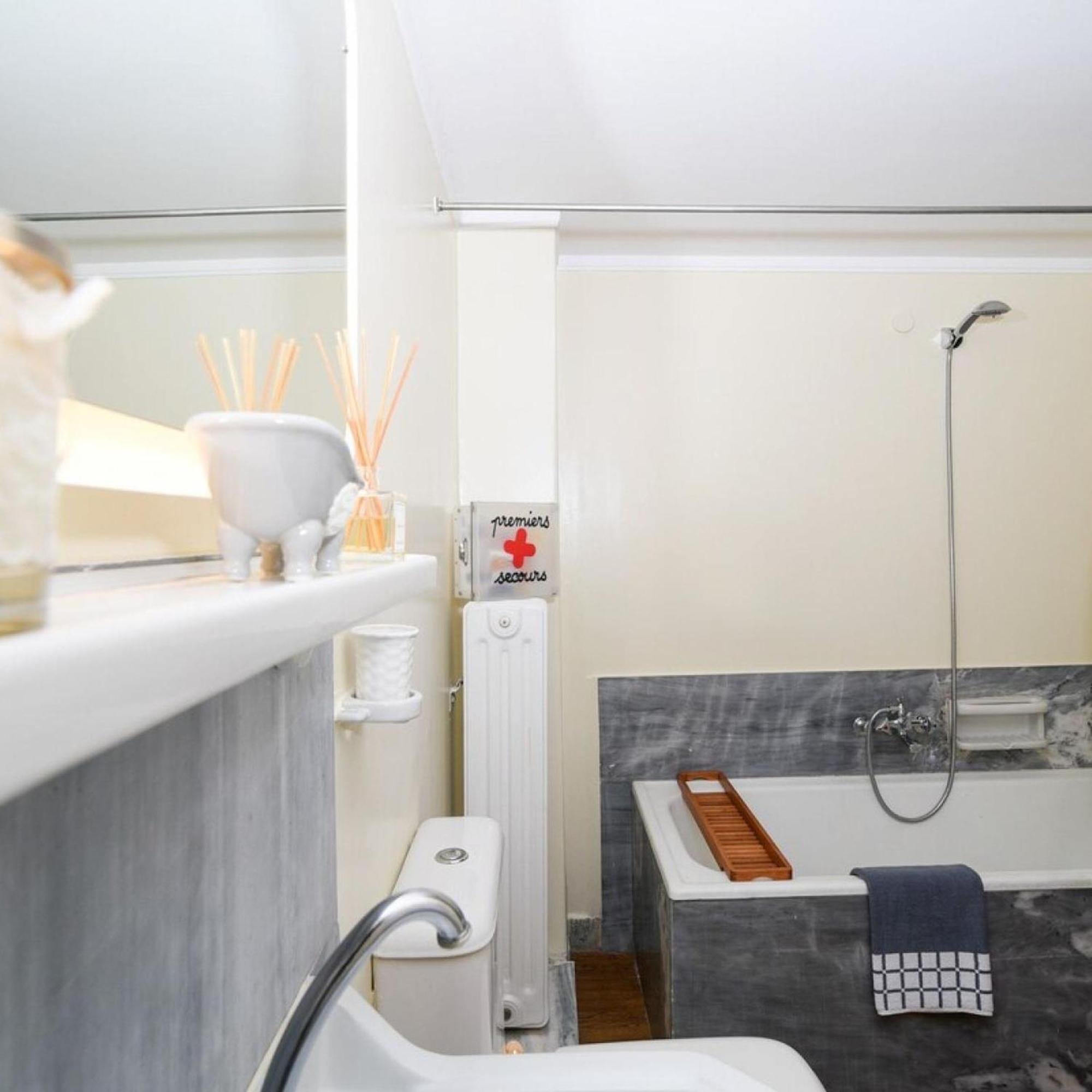 Classy Apartment In The Heart Of Ateny Zewnętrze zdjęcie